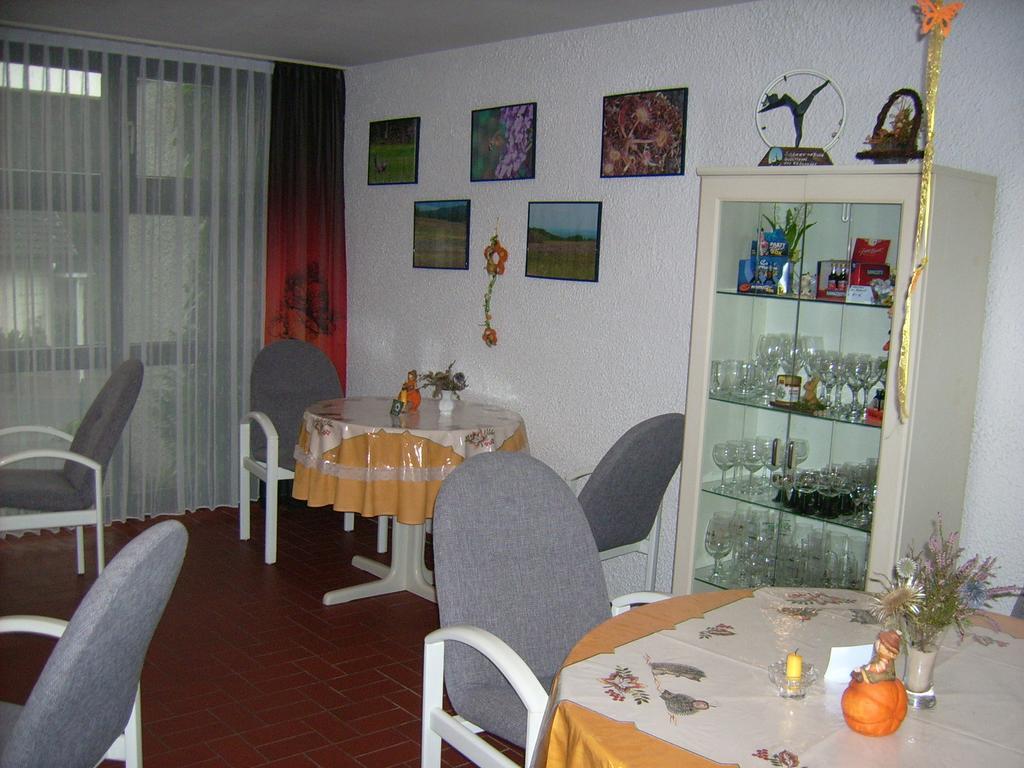 Gaestehaus Hochrhoenblick Schönau an der Brend Habitación foto