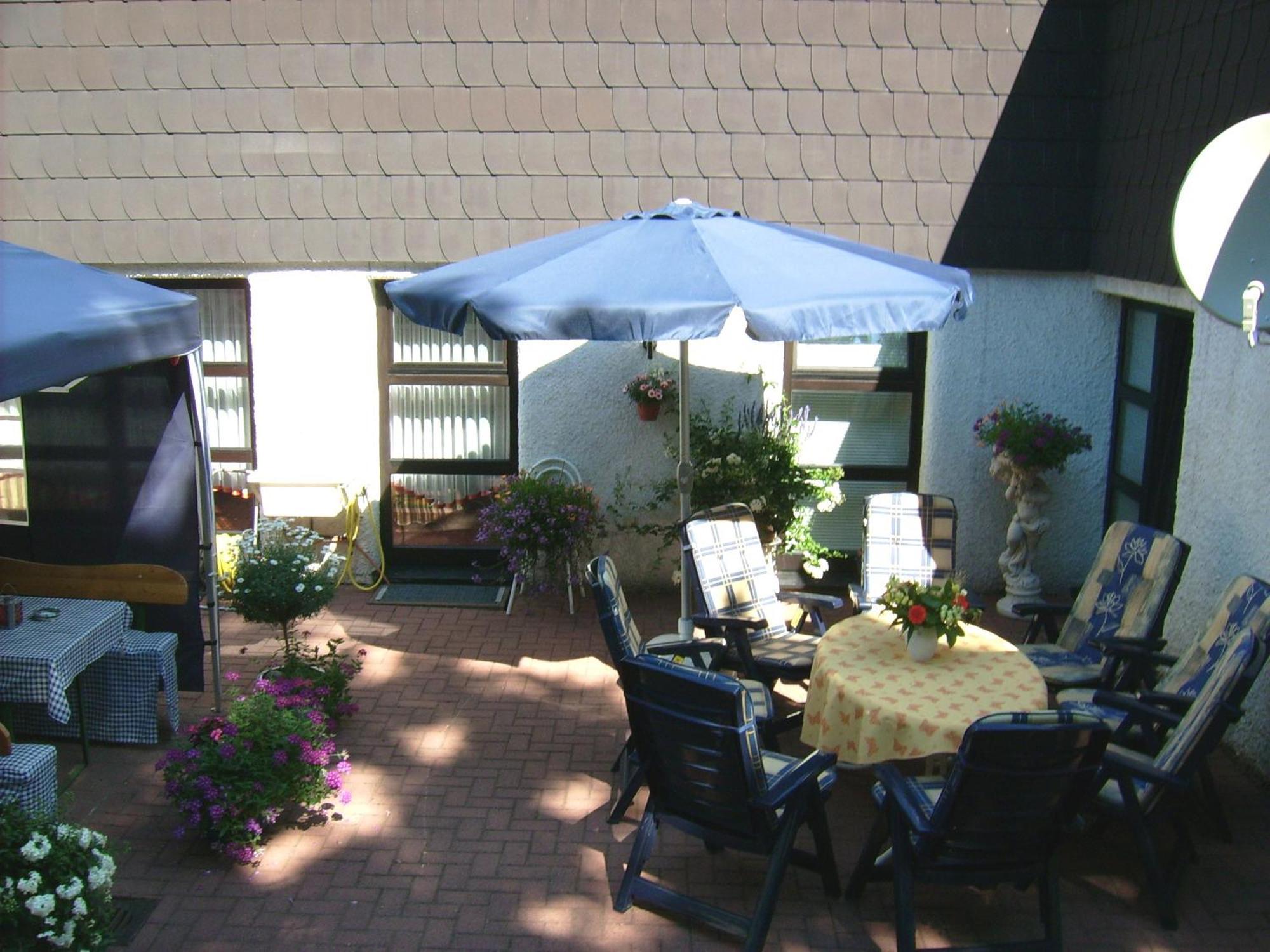 Gaestehaus Hochrhoenblick Schönau an der Brend Exterior foto