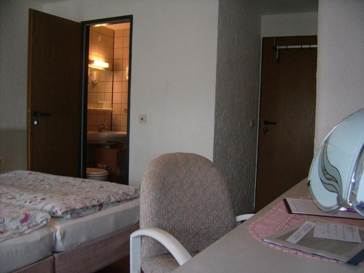 Gaestehaus Hochrhoenblick Schönau an der Brend Habitación foto